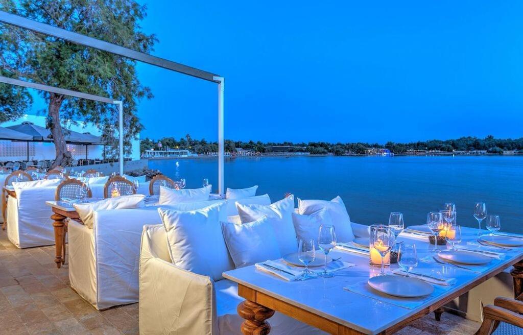 Glyfada Seabreeze Apartment Athens Exterior photo
